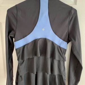 Lululemon Yogi Dance Ruffle Jacket Women’s size 6.